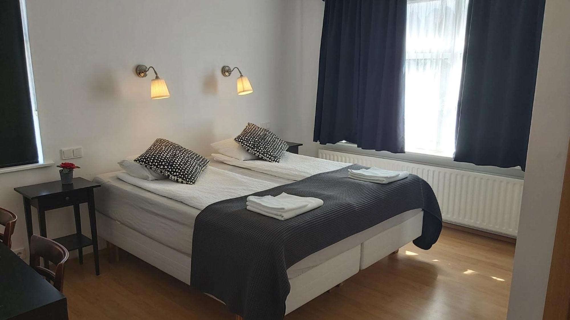 Hotel Kanslarinn Хела Екстериор снимка