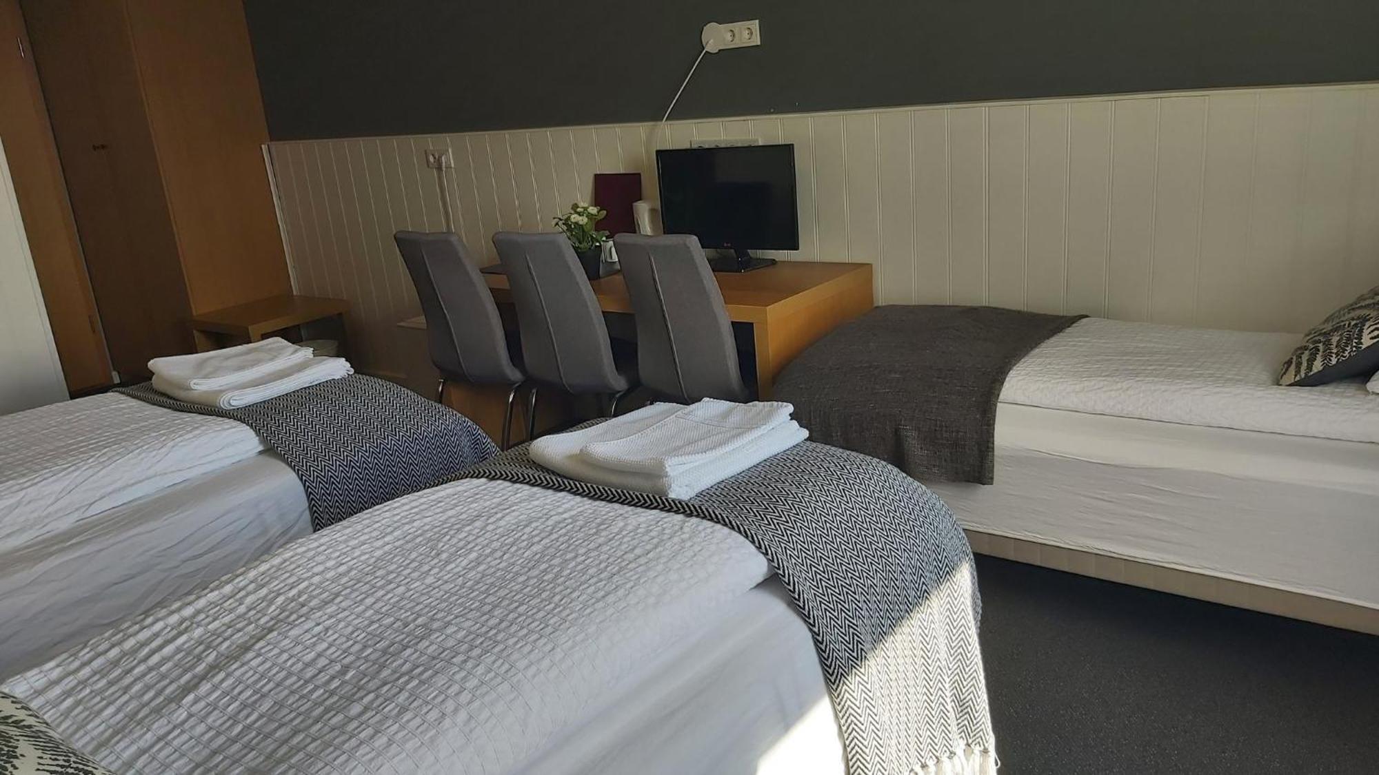 Hotel Kanslarinn Хела Екстериор снимка